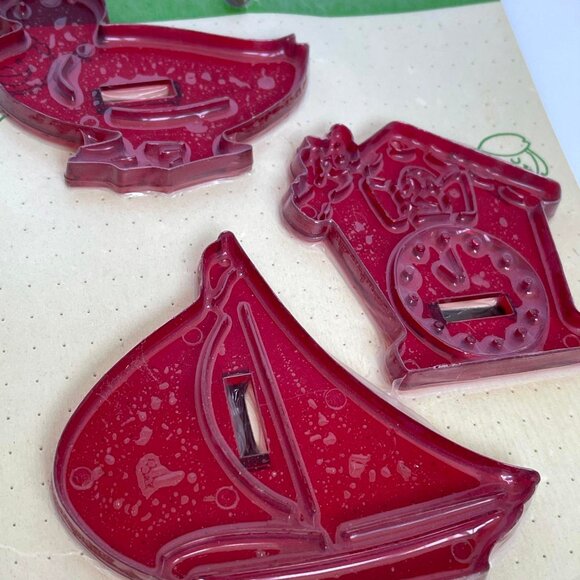HRM Red Plastic Vintage Cookie Cutters Duck Birdhouse Sailboat 3” NIP - Picture 2 of 3